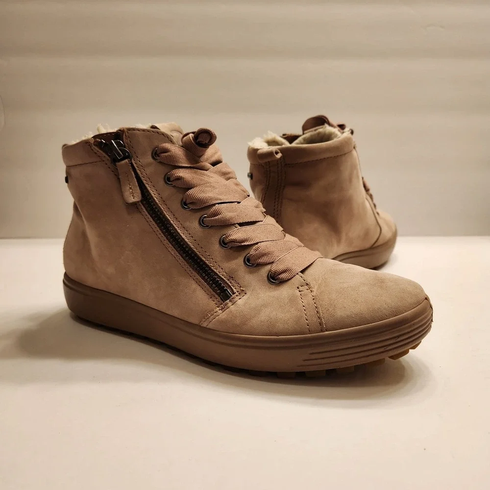 ECCO High Top Sneaker Womens 8-8.5 Morel Brown Tred GTX Nubuck Leather Winter